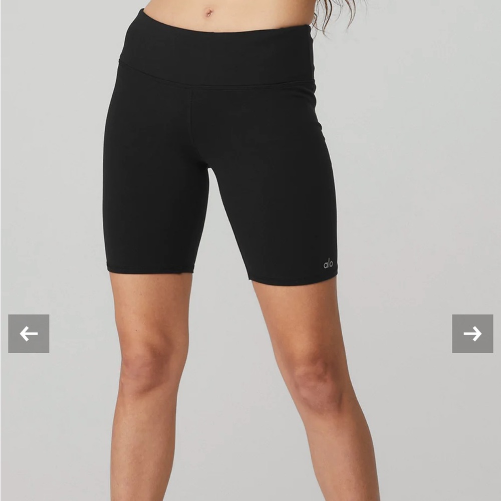 ALO YOGA Airbrush 7” Biker Short